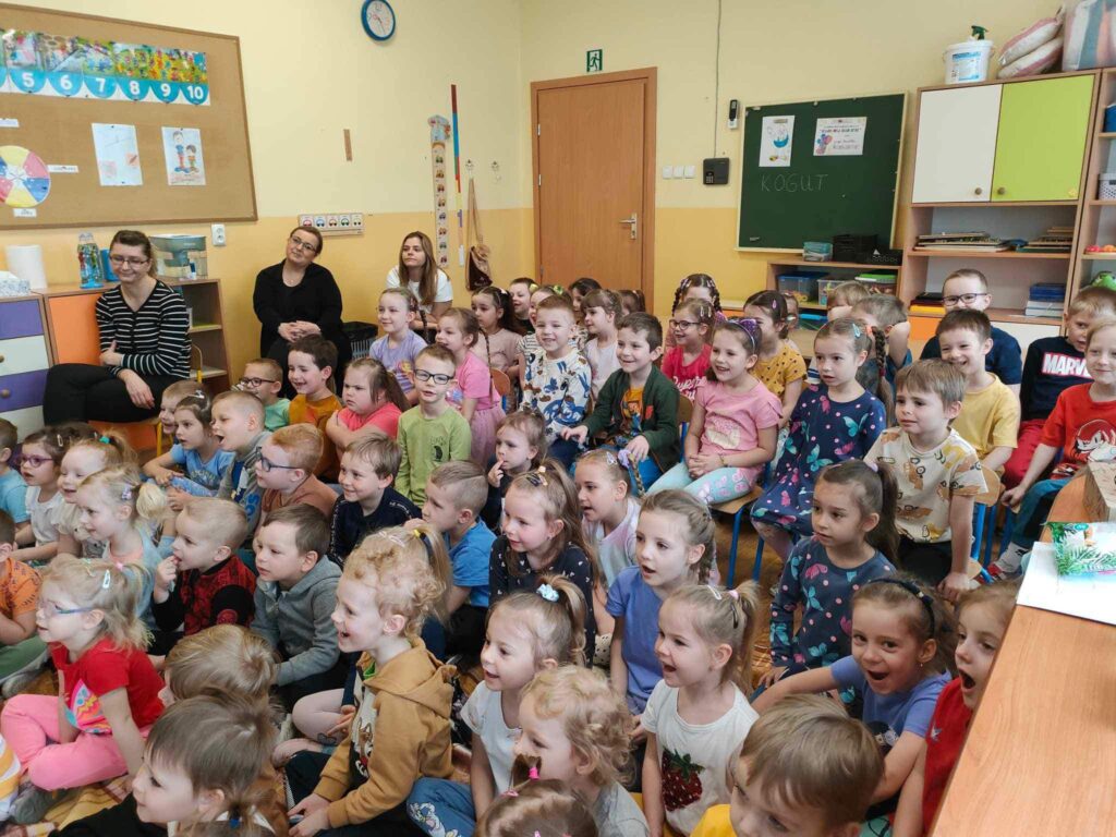 reakcja dzieci na pracę magika